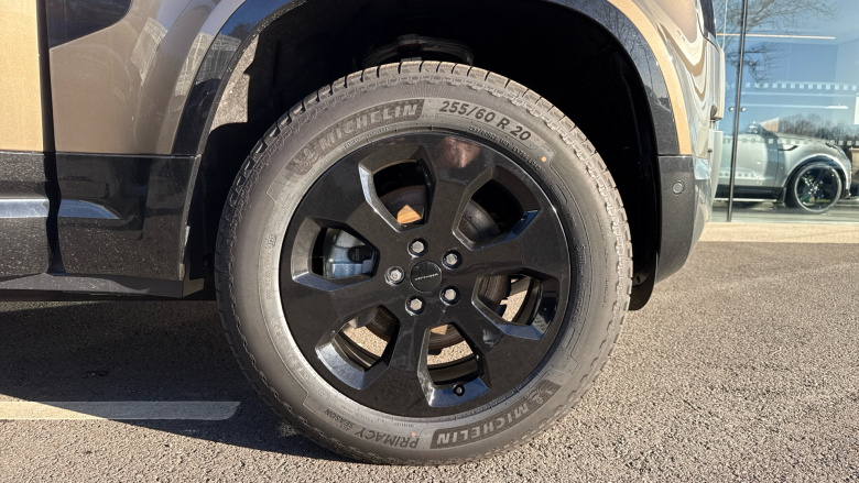 Land Rover Defender 3.0 D250 X-Dynamic SE 90 3dr Auto Diesel Estate